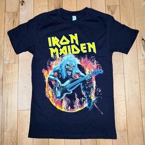 Iron Maiden Eddie Bass Guitar Flame Graphic T-Shirt – Black #559 Size S
